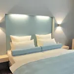 Nymphe Strandhotel & Apartments