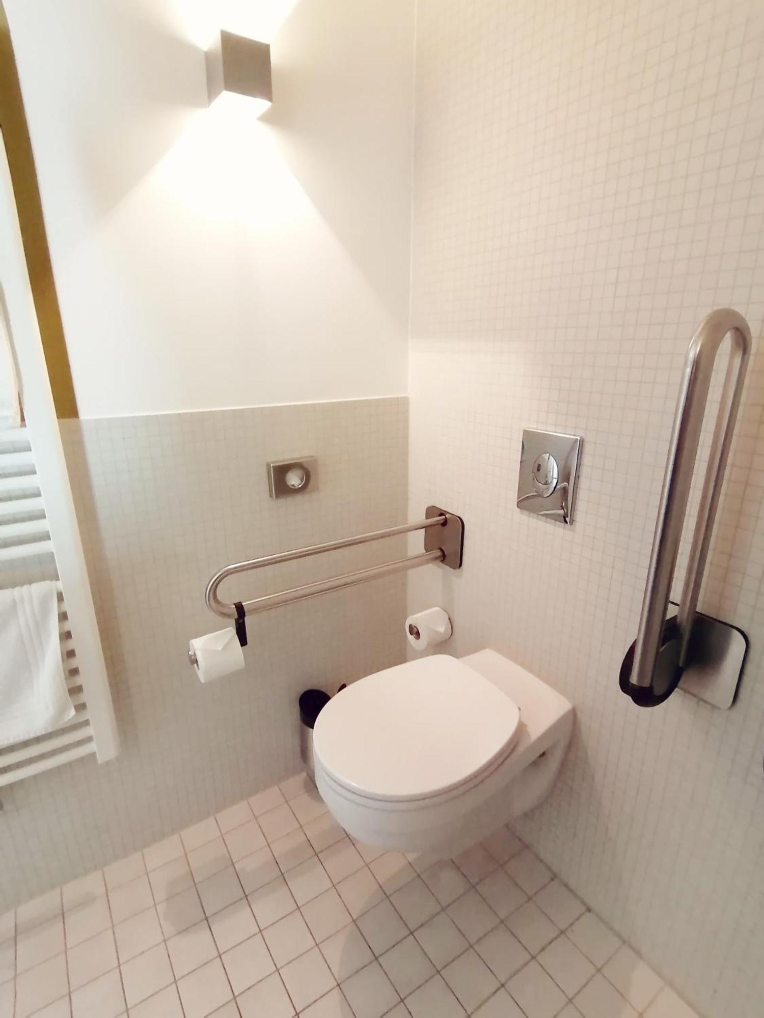 Nymphe Strandhotel & Hotel 4*