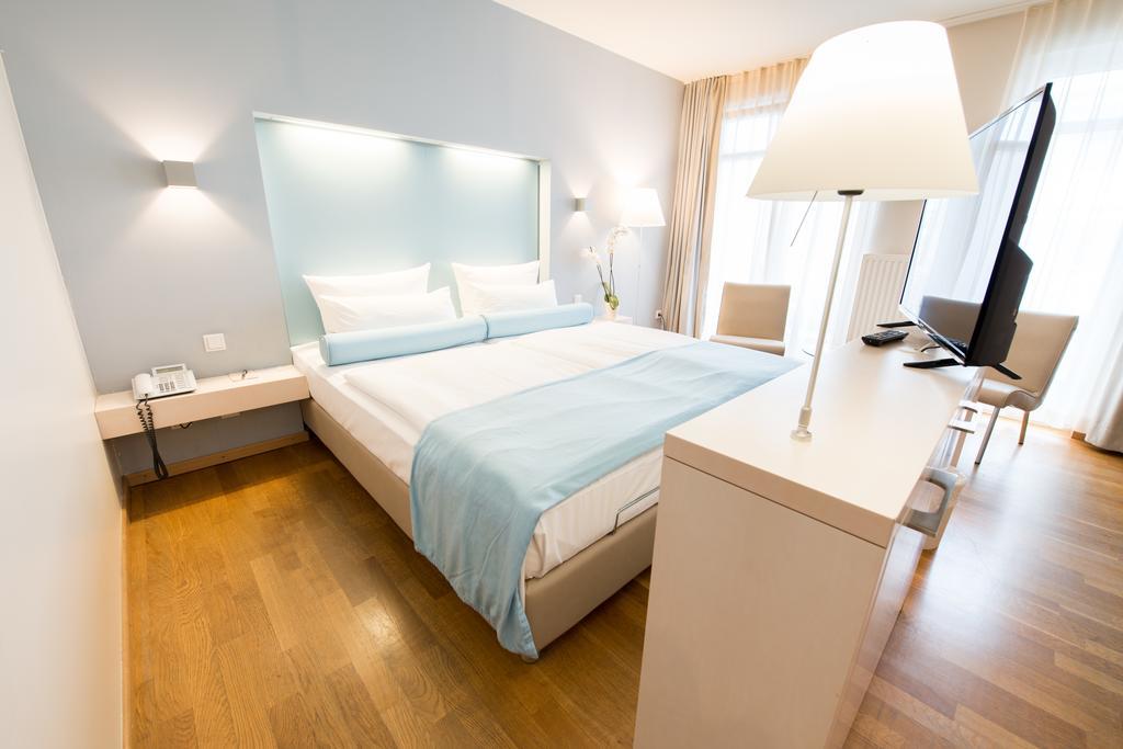 Nymphe Strandhotel & 4* Binz